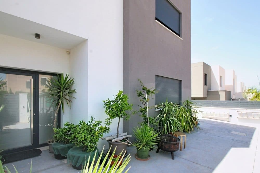 PUIG DE ROS: MODERN SEMI-DETACHED HOUSE WITH SALTWATER POOL 26