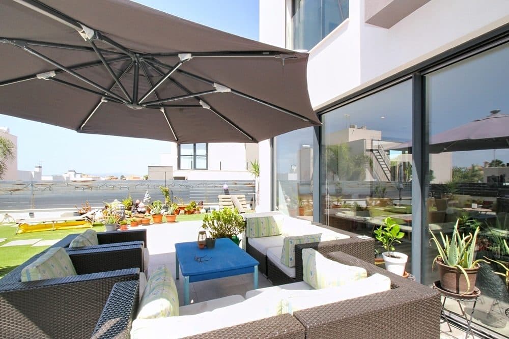 PUIG DE ROS: MODERN SEMI-DETACHED HOUSE WITH SALTWATER POOL 6