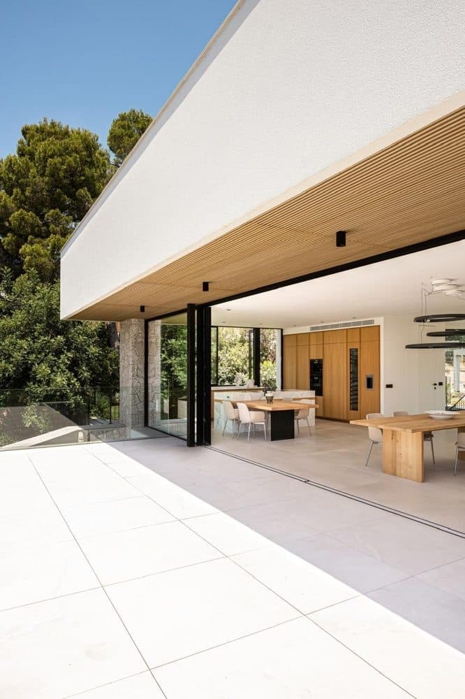 PORTALS NOUS: NEW BUILD VILLA 150M FROM THE SANDY BEACH 4
