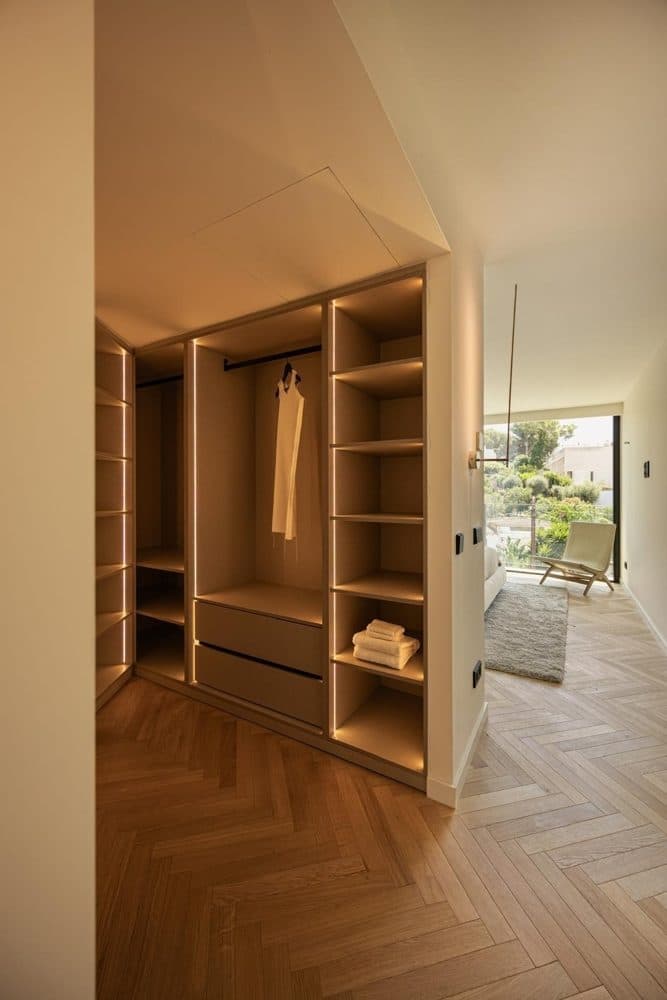 PORTALS NOUS: NEW BUILD VILLA 150M FROM THE SANDY BEACH 13