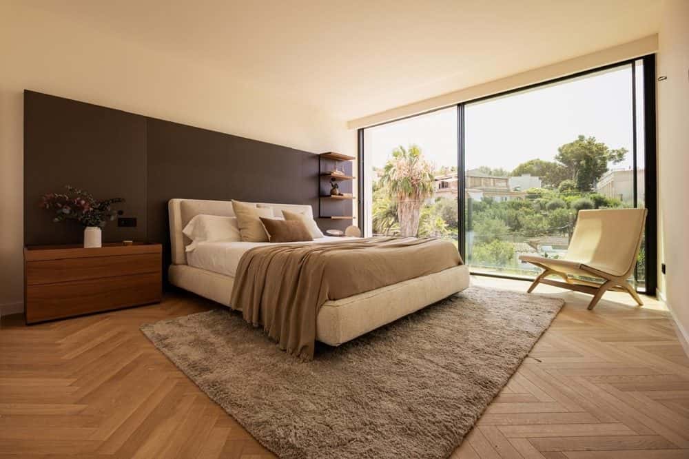 PORTALS NOUS: NEW BUILD VILLA 150M FROM THE SANDY BEACH 12