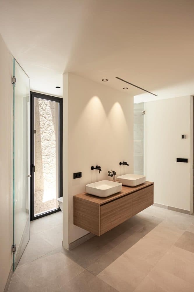 PORTALS NOUS: NEW BUILD VILLA 150M FROM THE SANDY BEACH 14