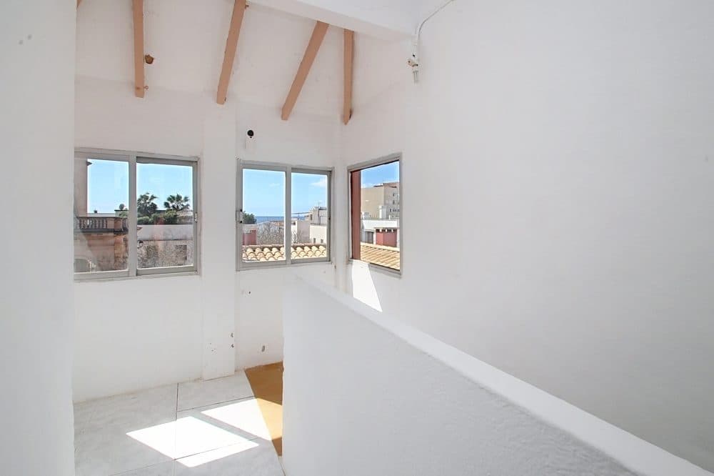 PORTIXOL: INVESTMENT OPPORTUNITY IN AN EXCLUSIVE SEASIDE LOCATION 28