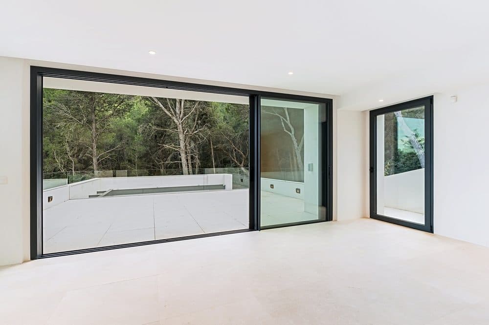 SON VIDA: DESIGN VILLA WITH PANORAMIC LOCATION 12