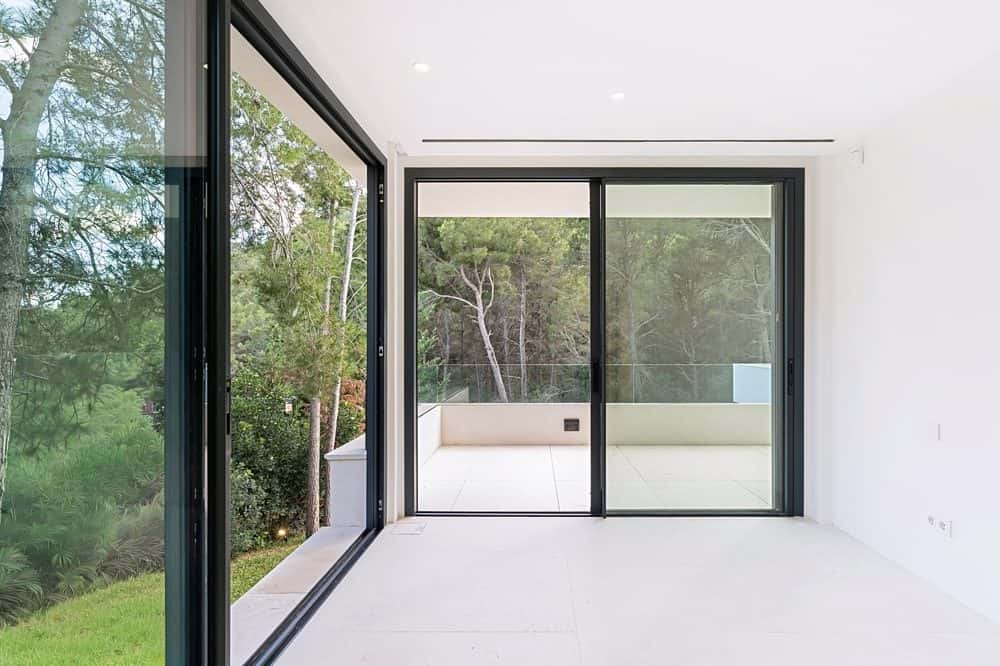 SON VIDA: DESIGN VILLA WITH PANORAMIC LOCATION 18