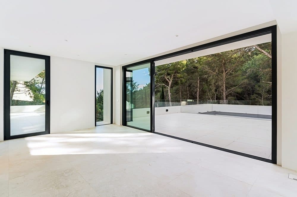SON VIDA: DESIGN VILLA WITH PANORAMIC LOCATION 11
