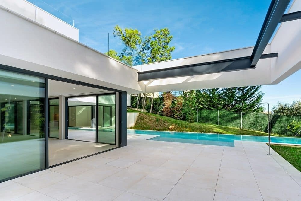 SON VIDA: DESIGN VILLA WITH PANORAMIC LOCATION 2