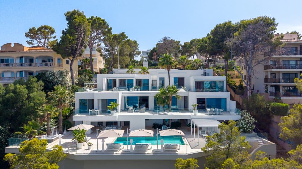 CALA VINYES: VILLA WITH PANORAMIC SEA VIEWS