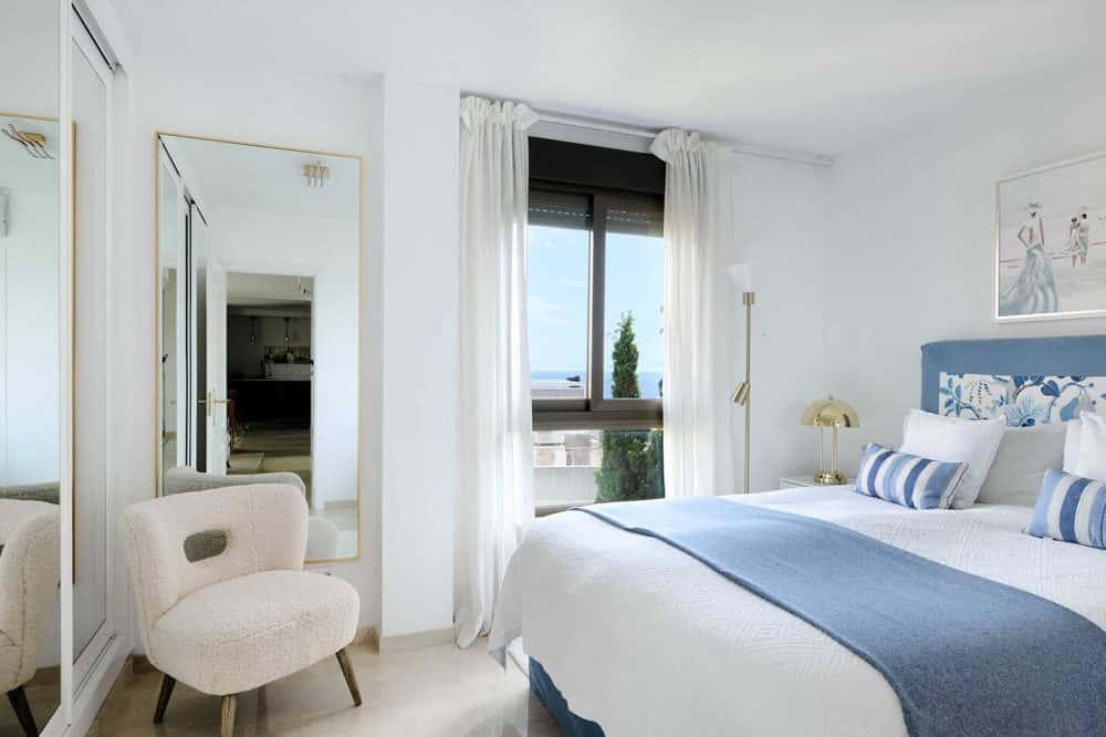 CALA MAJOR: MODERN PENTHOUSE WITH PANORAMIC VIEWS AND ROOF TERRACE 12