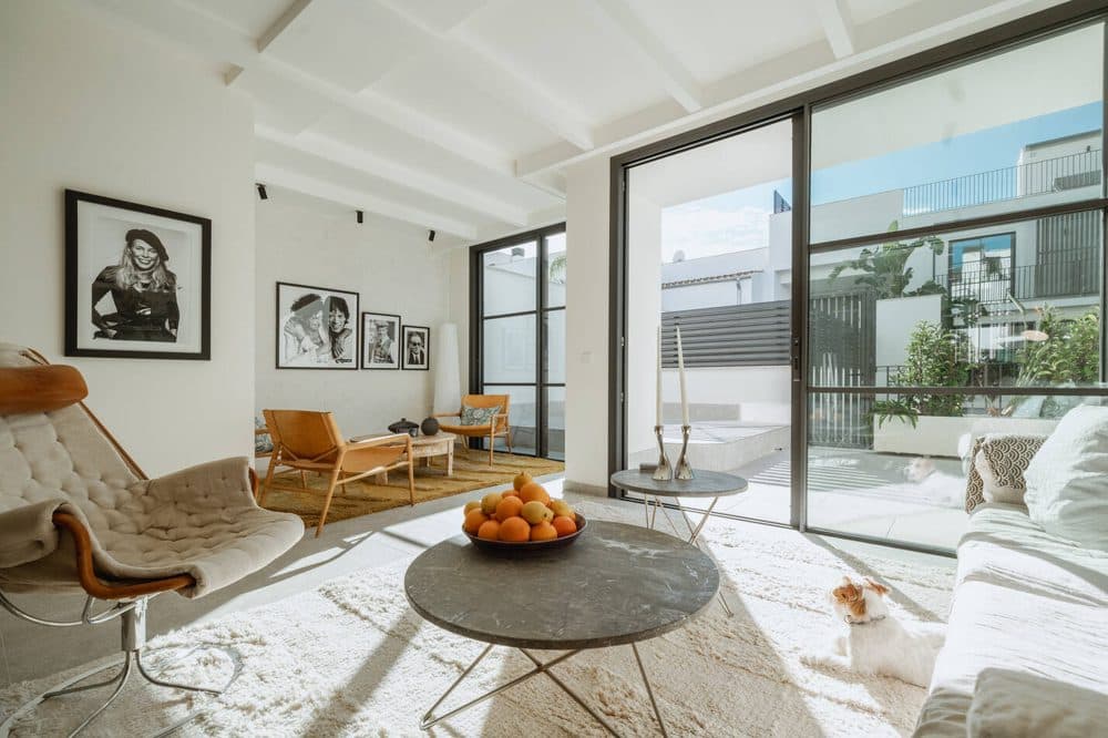 PORTIXOL: DESIGN HOUSE IN AN EXCLUSIVE COMMUNITY BY THE SEA 4