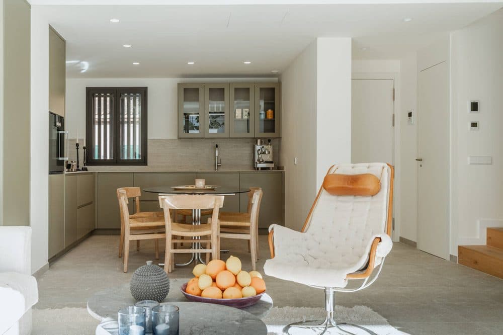 PORTIXOL: DESIGN HOUSE IN AN EXCLUSIVE COMMUNITY BY THE SEA 8
