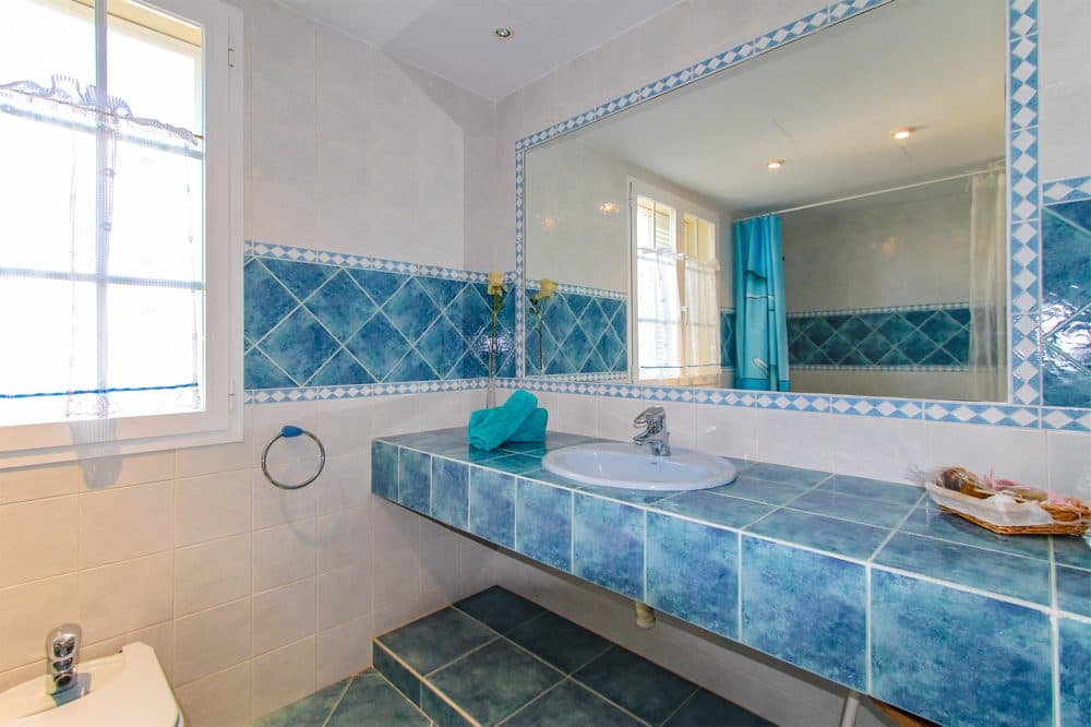 SA TORRE : DETACHED FAMILY HOUSE WITH SEA VIEW AND RENTAL LICENSE 16