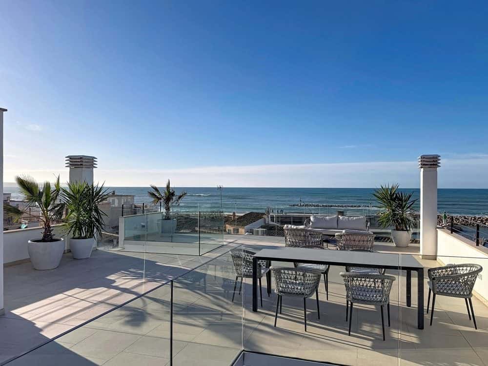 PORTIXOL / EL MOLINAR: SPACIOUS DUPLEX PENTHOUSE WITH ROOFTOP TERRACE