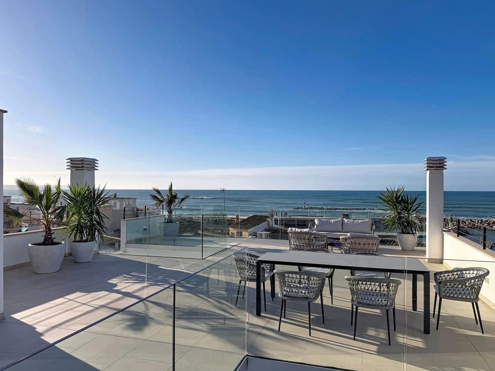 PORTIXOL / EL MOLINAR: SPACIOUS DUPLEX PENTHOUSE WITH ROOFTOP TERRACE