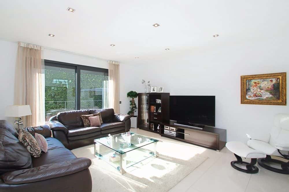 EXCLUSIVE VILLA WITH POOL AND LARGE ROOFTOP TERRACE 200 M FROM THE BEACH 17