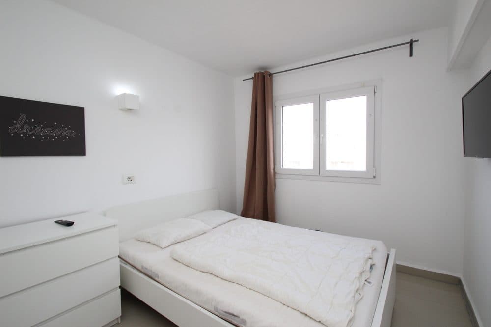 EL ARENAL: RENOVATED DUPLEX PENTHOUSE WITH SEA VIEWS 13