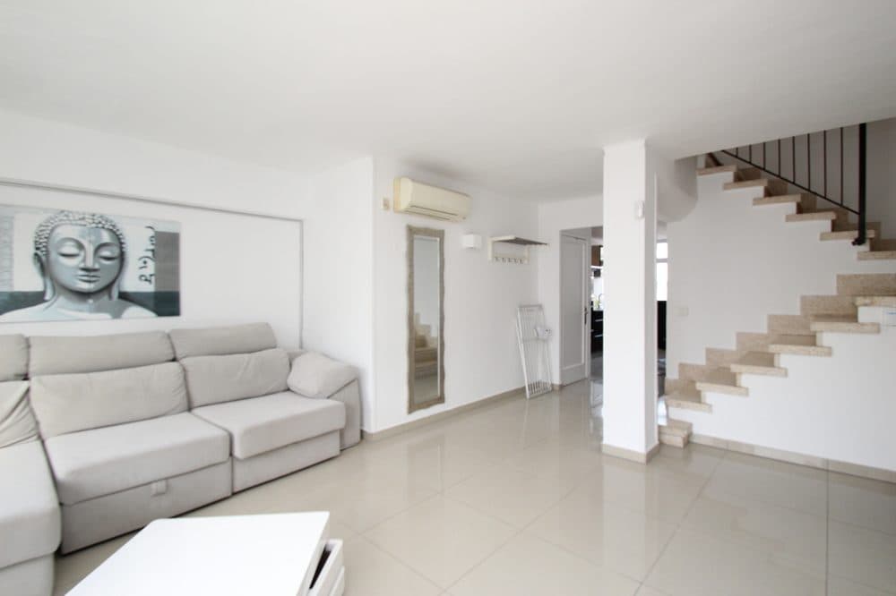 EL ARENAL: RENOVATED DUPLEX PENTHOUSE WITH SEA VIEWS 6
