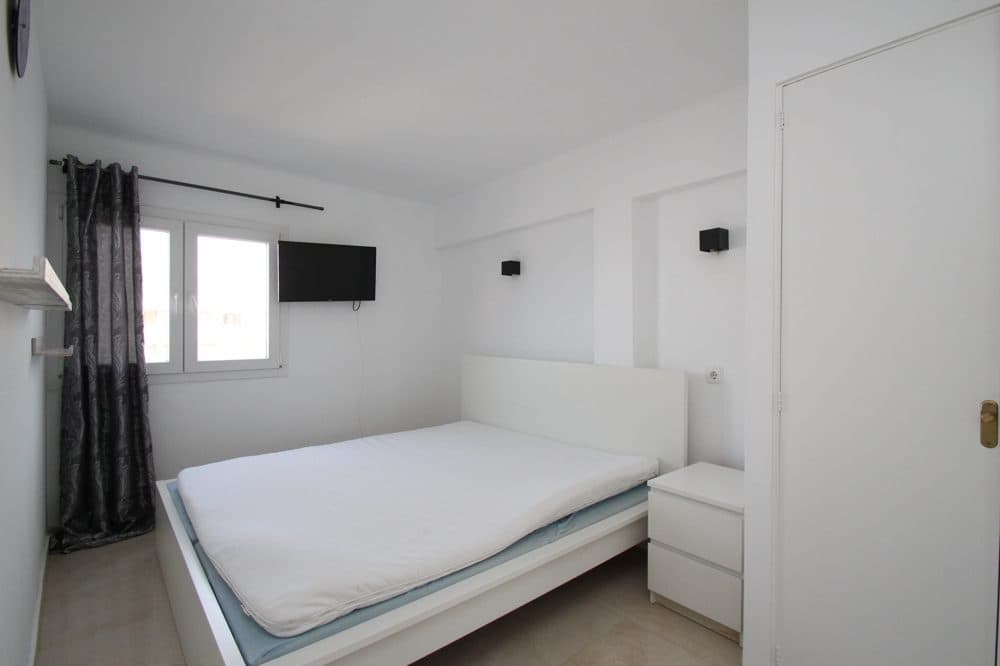 EL ARENAL: RENOVATED DUPLEX PENTHOUSE WITH SEA VIEWS 11