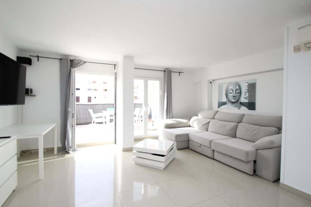 EL ARENAL: RENOVATED DUPLEX PENTHOUSE WITH SEA VIEWS 7