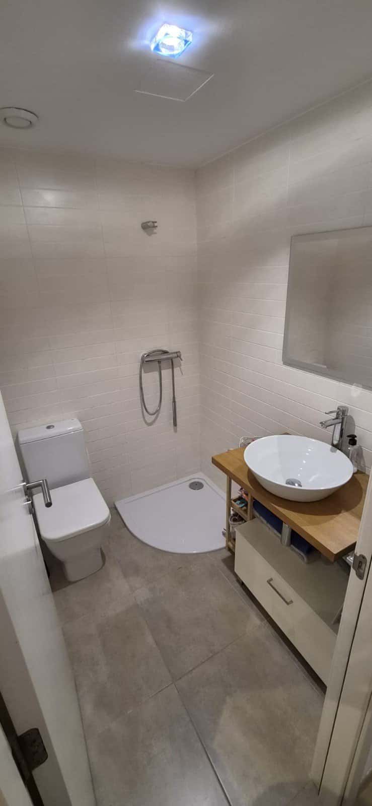 Magnificent ground floor with a private garden in Santa Maria del Camí 13