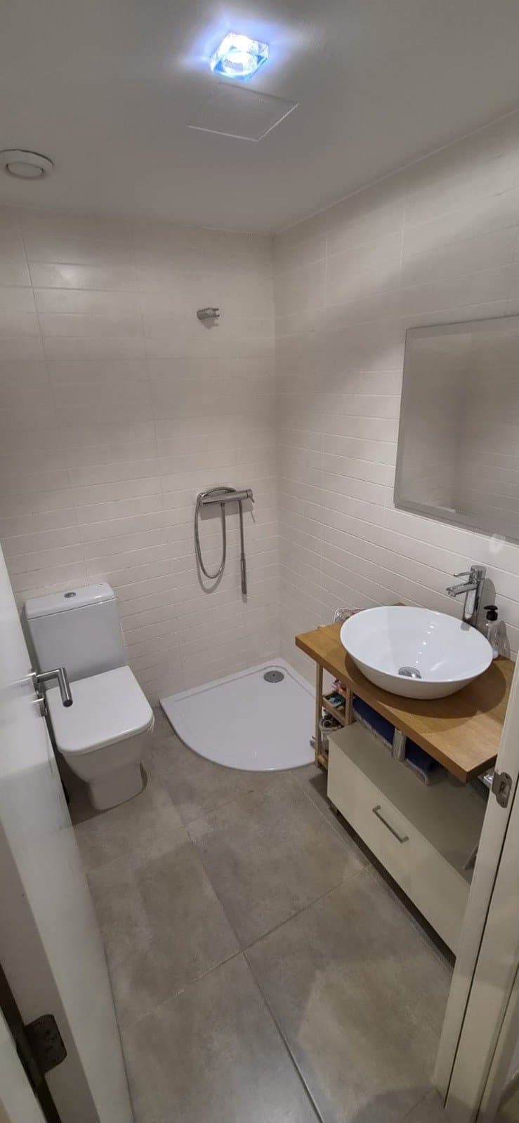 Magnificent ground floor with a private garden in Santa Maria del Camí 13