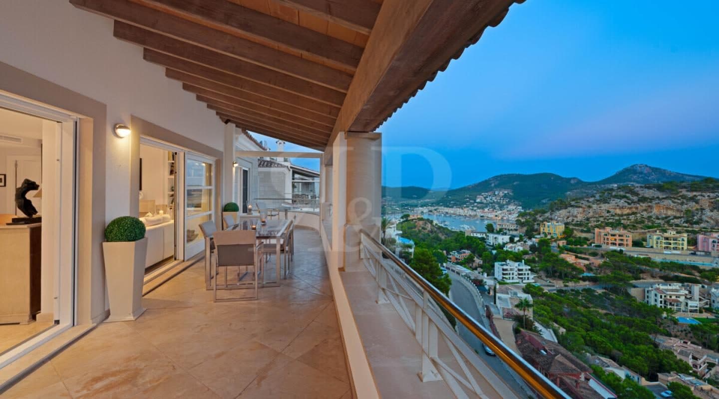 Penthouse “Eagle’s Nest” 16