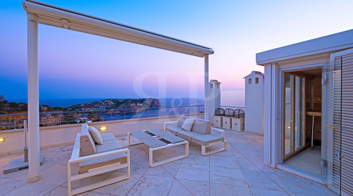 Penthouse “Eagle’s Nest” 11