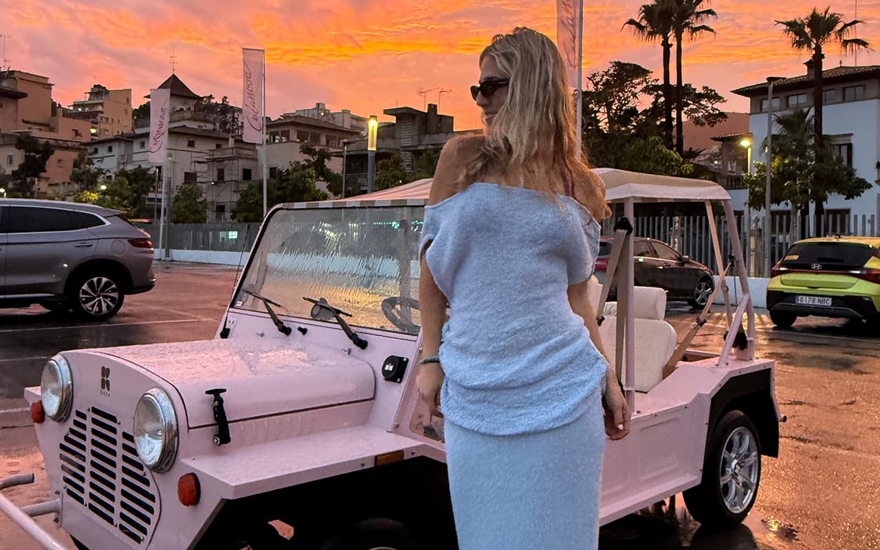 ELECTRIC BEACH CAR RENTAL - SELF-GUIDED TOUR, NO GROUP AND MULTIPLE CIRCUITS 8